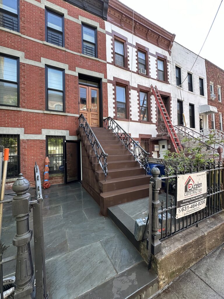 Brooklyn · Stoop & ironwork